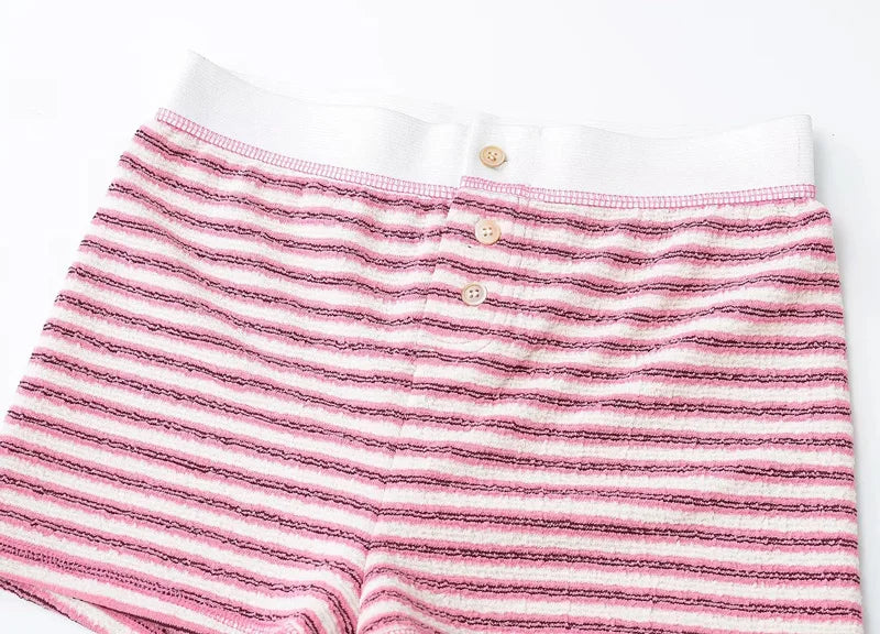 Short striped buttons