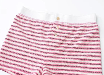 Short striped buttons