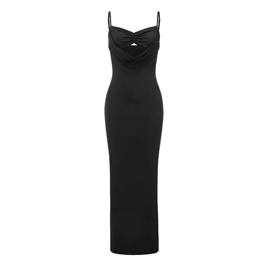 שמלה סקסית עם פתח מתחת למחשוף