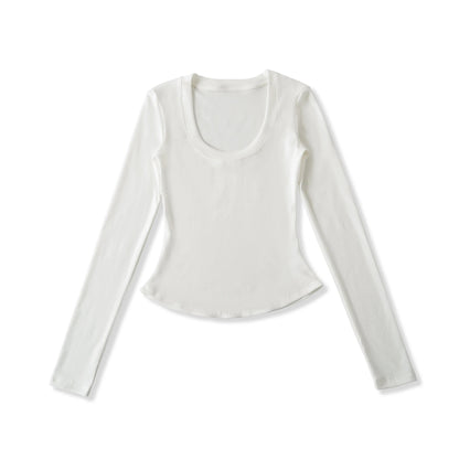 A soft long shirt with a round neckline