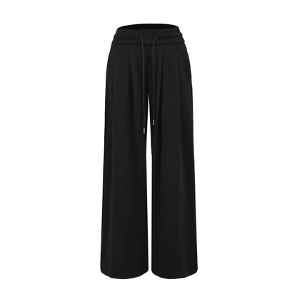 Straight pants in a light elegant cut