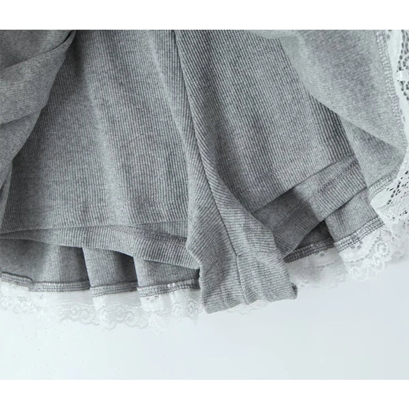Gray skirt with lace at the end