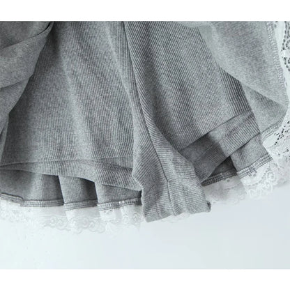 Gray skirt with lace at the end