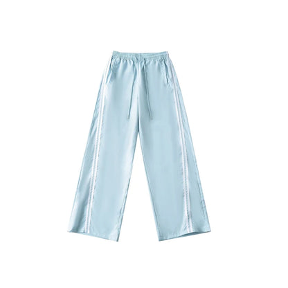 Wide pants with stripes