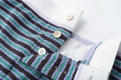 Short striped buttons