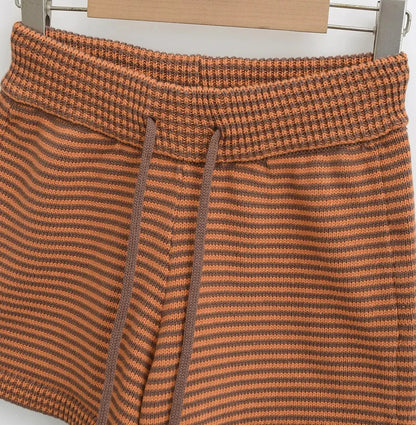 Short stripes