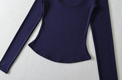A soft long shirt with a round neckline