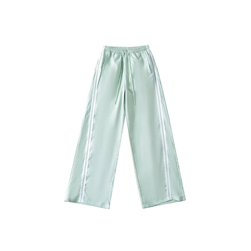 Wide pants with stripes