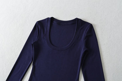 A soft long shirt with a round neckline