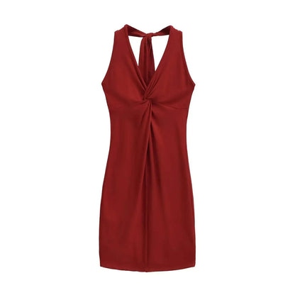 A dress with a twist in the chest