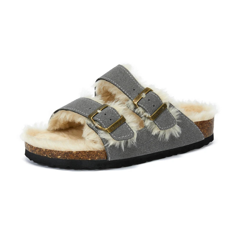 Extra furry sandals