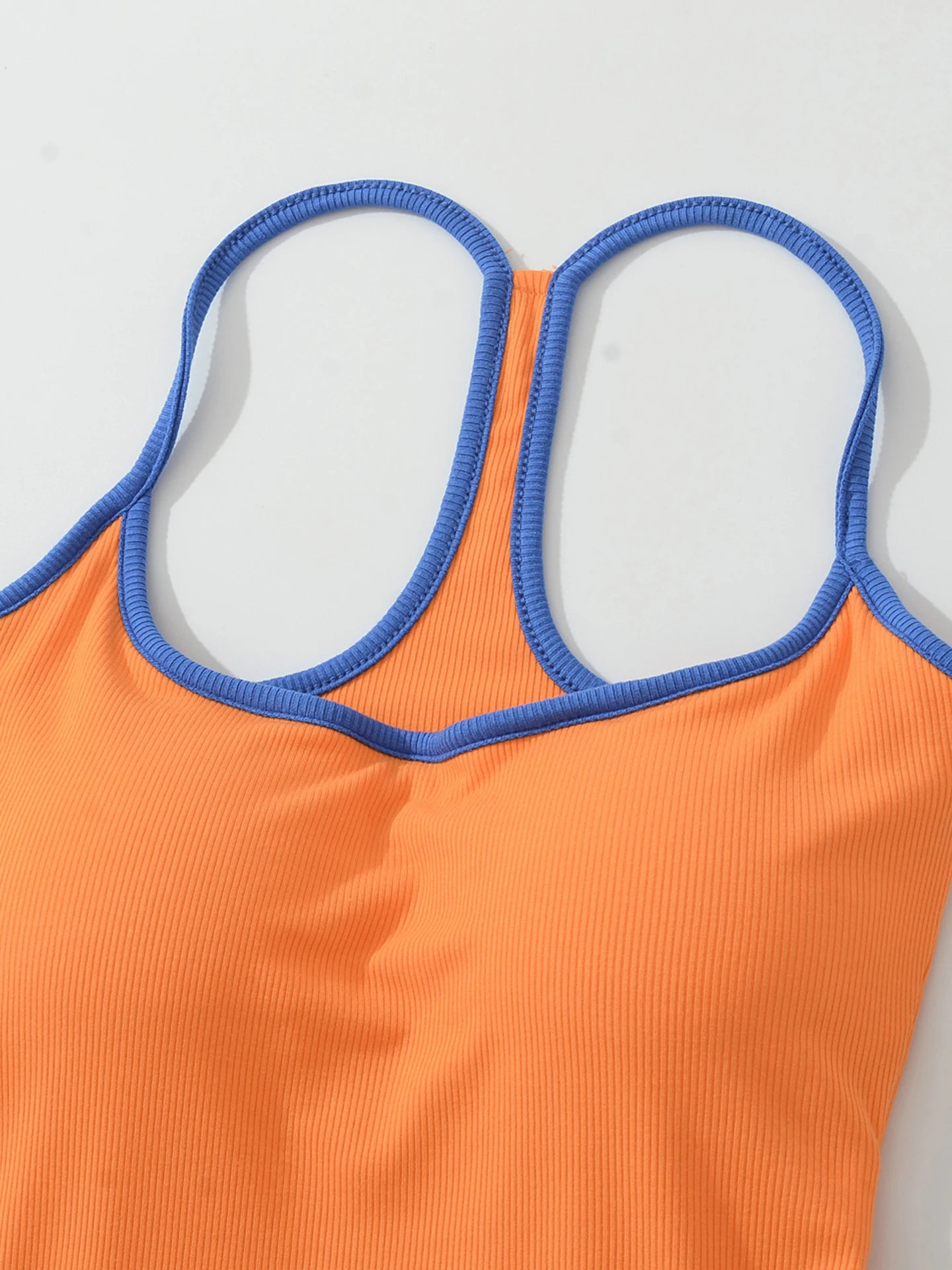 Sporty style tank top with a built-in bra