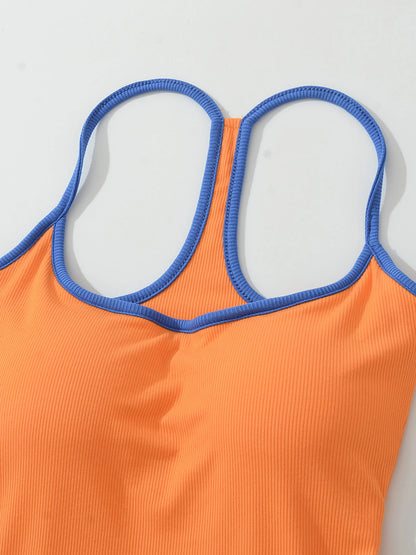Sporty style tank top with a built-in bra