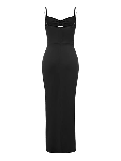 Sexy dress with an opening under the neckline
