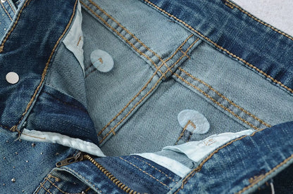 Shiny short jeans