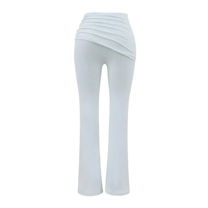 Tights with folds at the waist