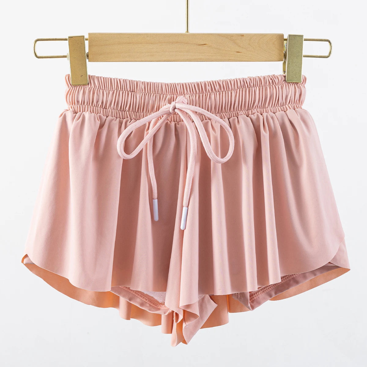 Sporty shorts with built-in tights