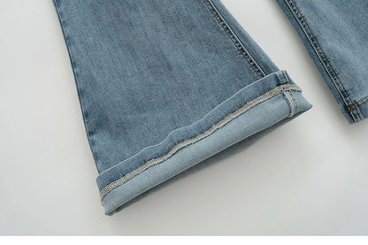 High cut jeans with two buttons