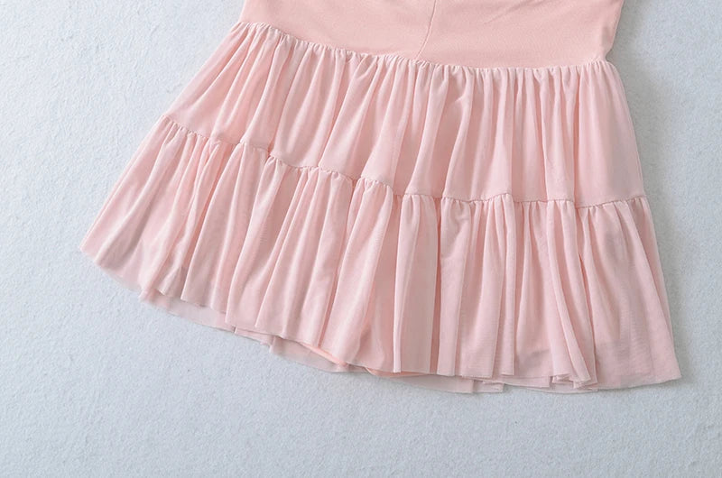 Skirt with mesh layers
