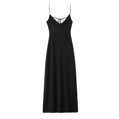 A classic dress with a tie in the open back