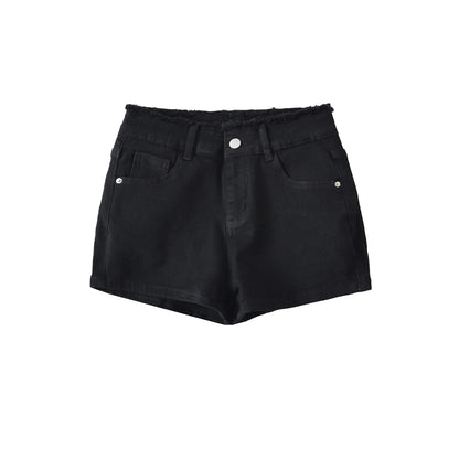 Short jeans with bow ties at the back