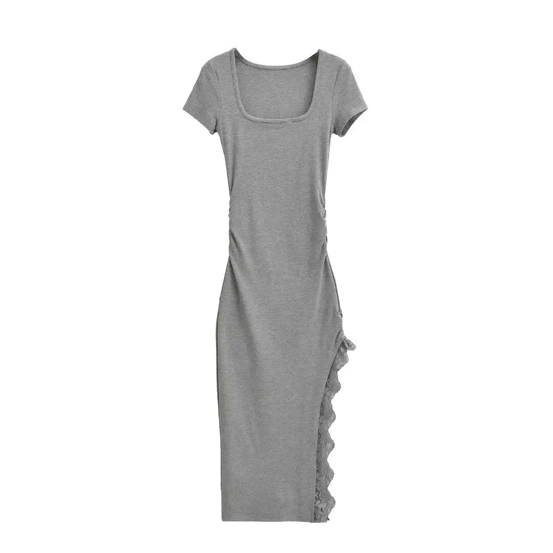 Short dress with a lace slit