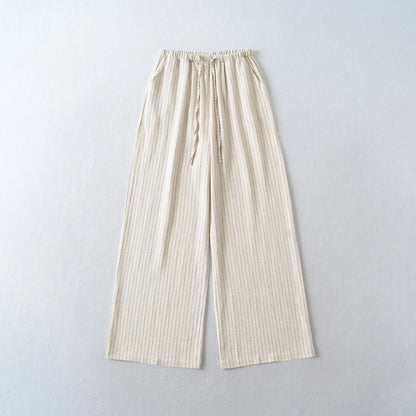 Striped pants in an elegant style