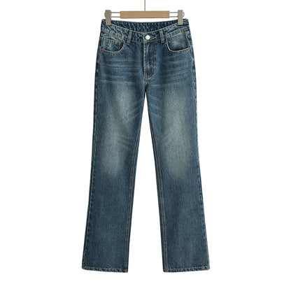 Basic straight jeans