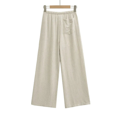 Striped pants in an elegant style